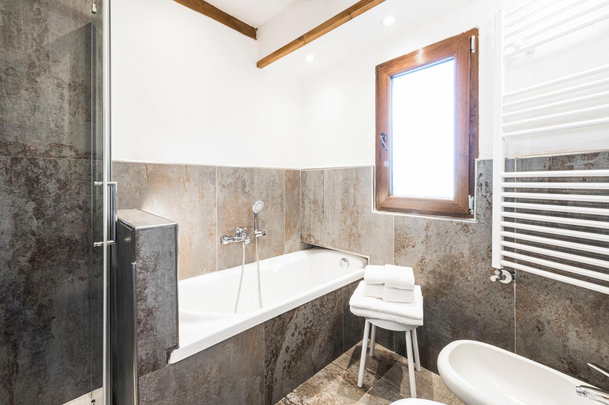 Vescovi Hotel 3*